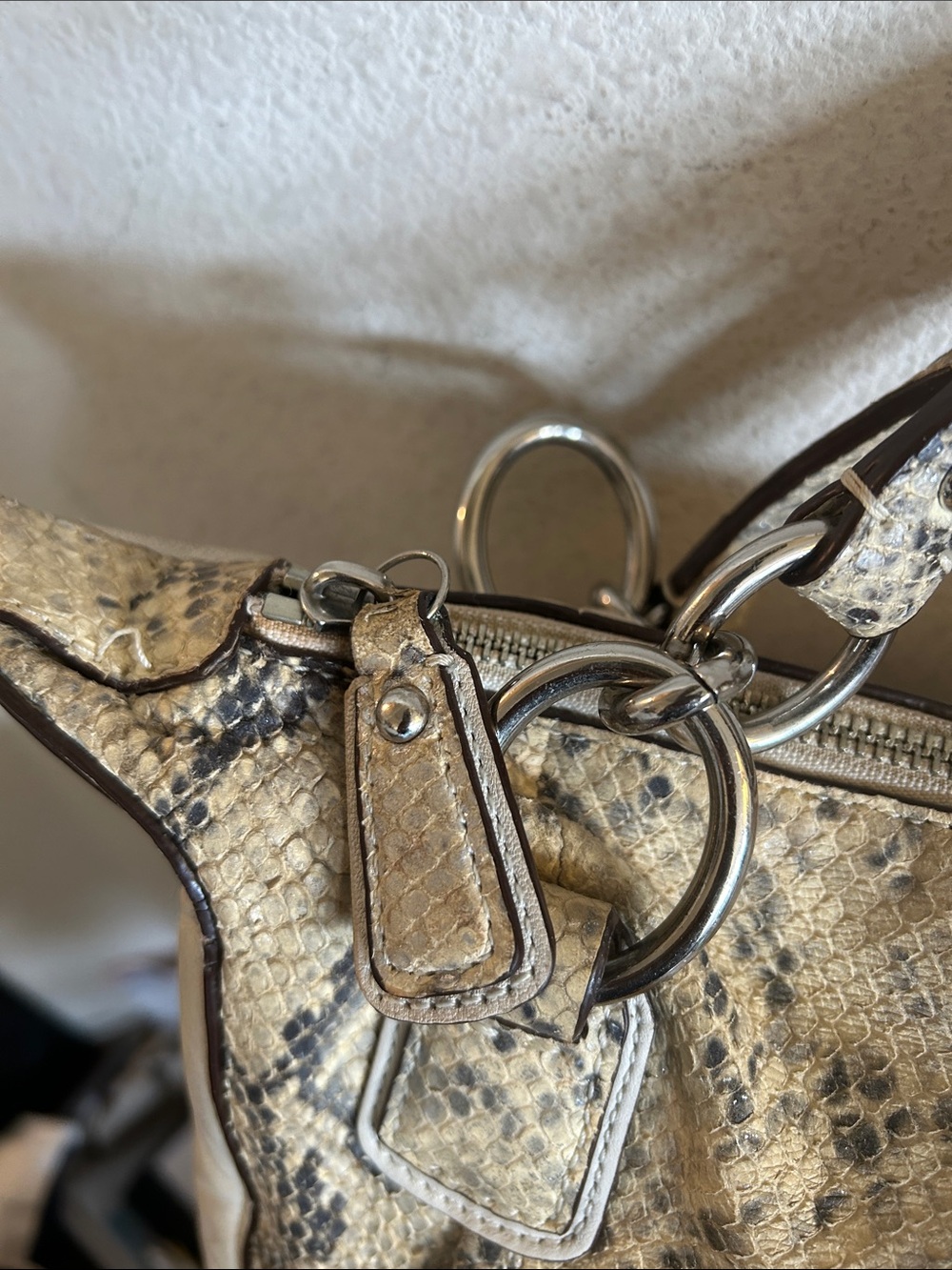 Coach White and Beige Snake-Print Leather Shoulder Bag - Picture 4 of 11
